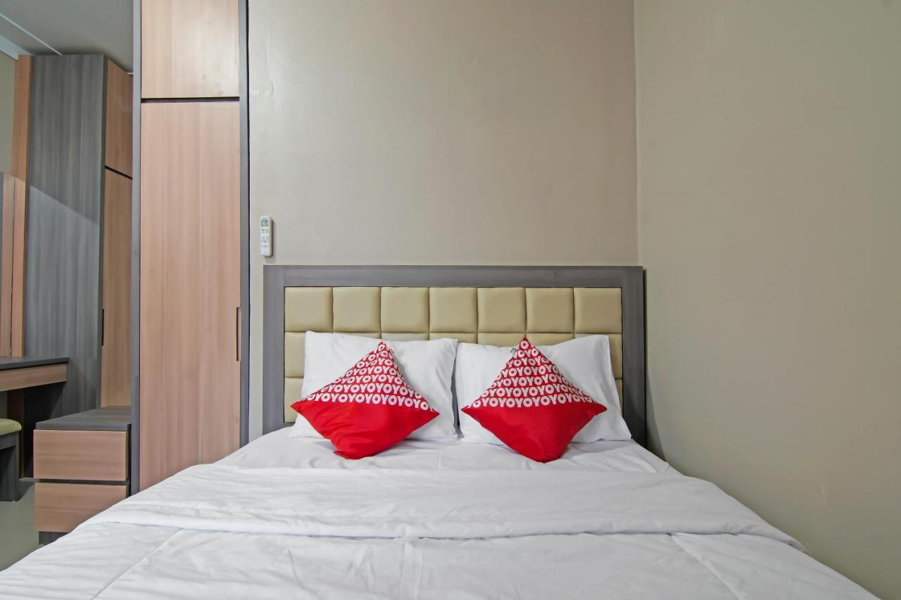 Oyo 91681 Raysa Homestay Pekanbaru Esterno foto
